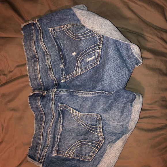 Holister shorts - Picture 2 of 2